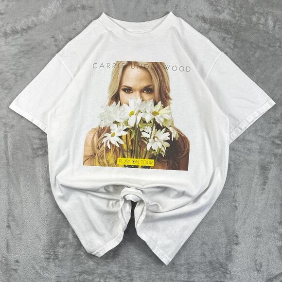 Alstyle Apparel & Activewear Tops - 2010 Carrie Underwood Play On Tour White Graphic Music T-shirt Size Medium